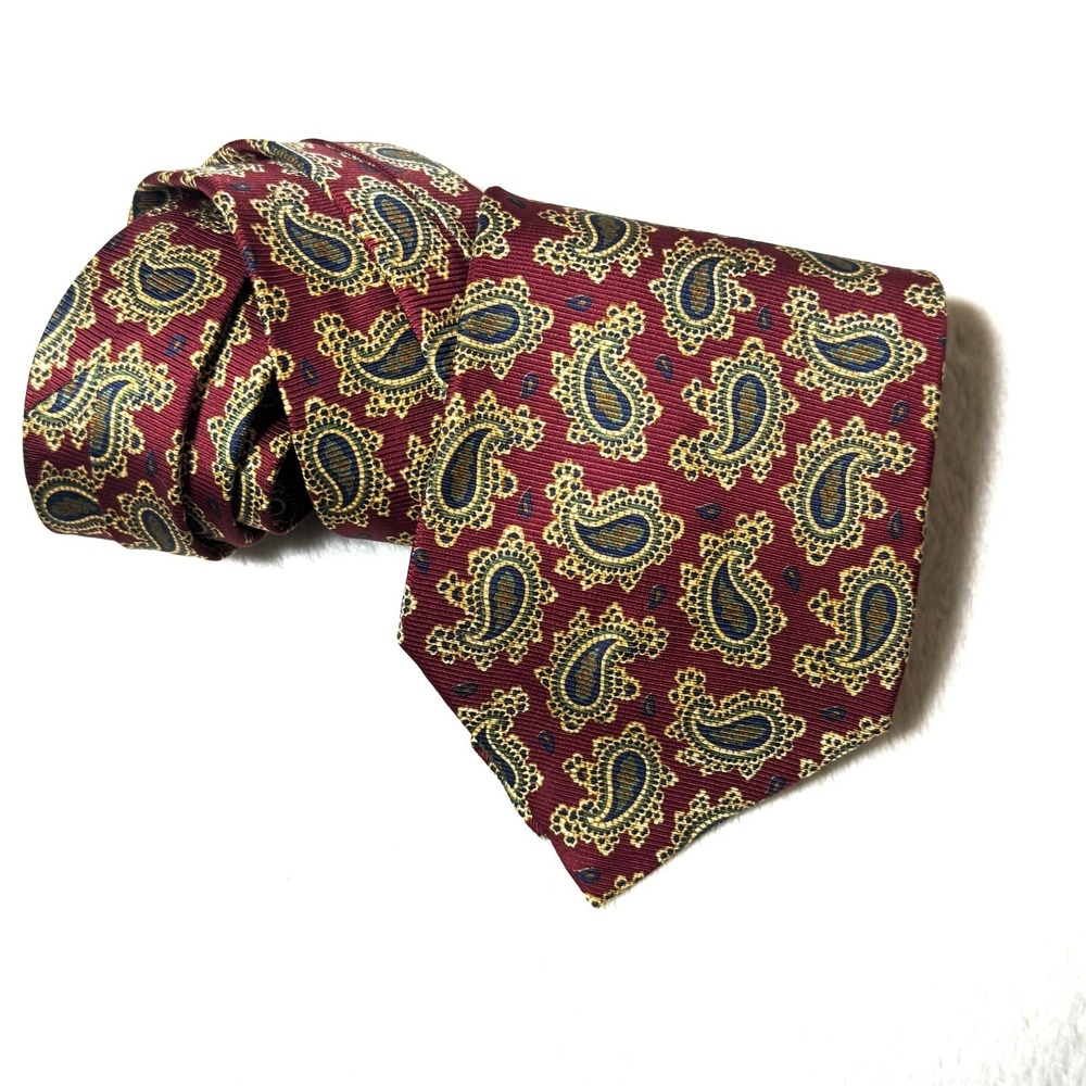 Brooks Brothers Makers Silk Neck Tie Red Navy Paisley Classic Professional USA